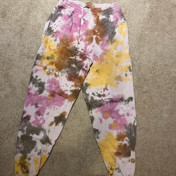 Tie Dye Trendy Sweatpants - Picture 5 of 5